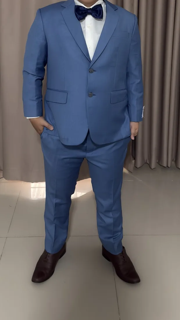 Vansoh Edi in a bespoke suit by G.Armani Suit